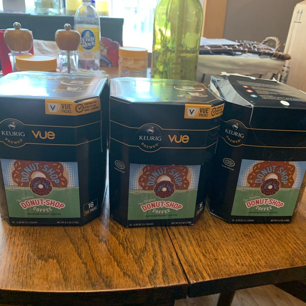 ☕Keurig Vue 3 full boxes totaling 48 pods of DONUT SHOP MEDIUM ROAST coffee.